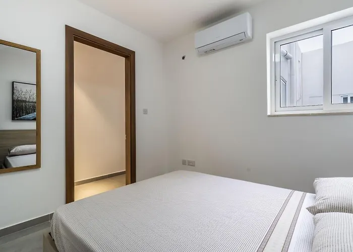 Penthouse In St. Paul's Bay