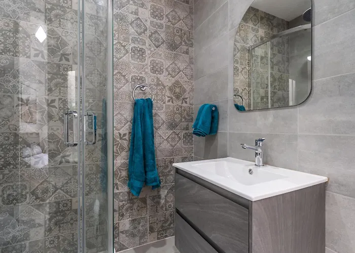 Penthouse In Appartement St. Paul's Bay